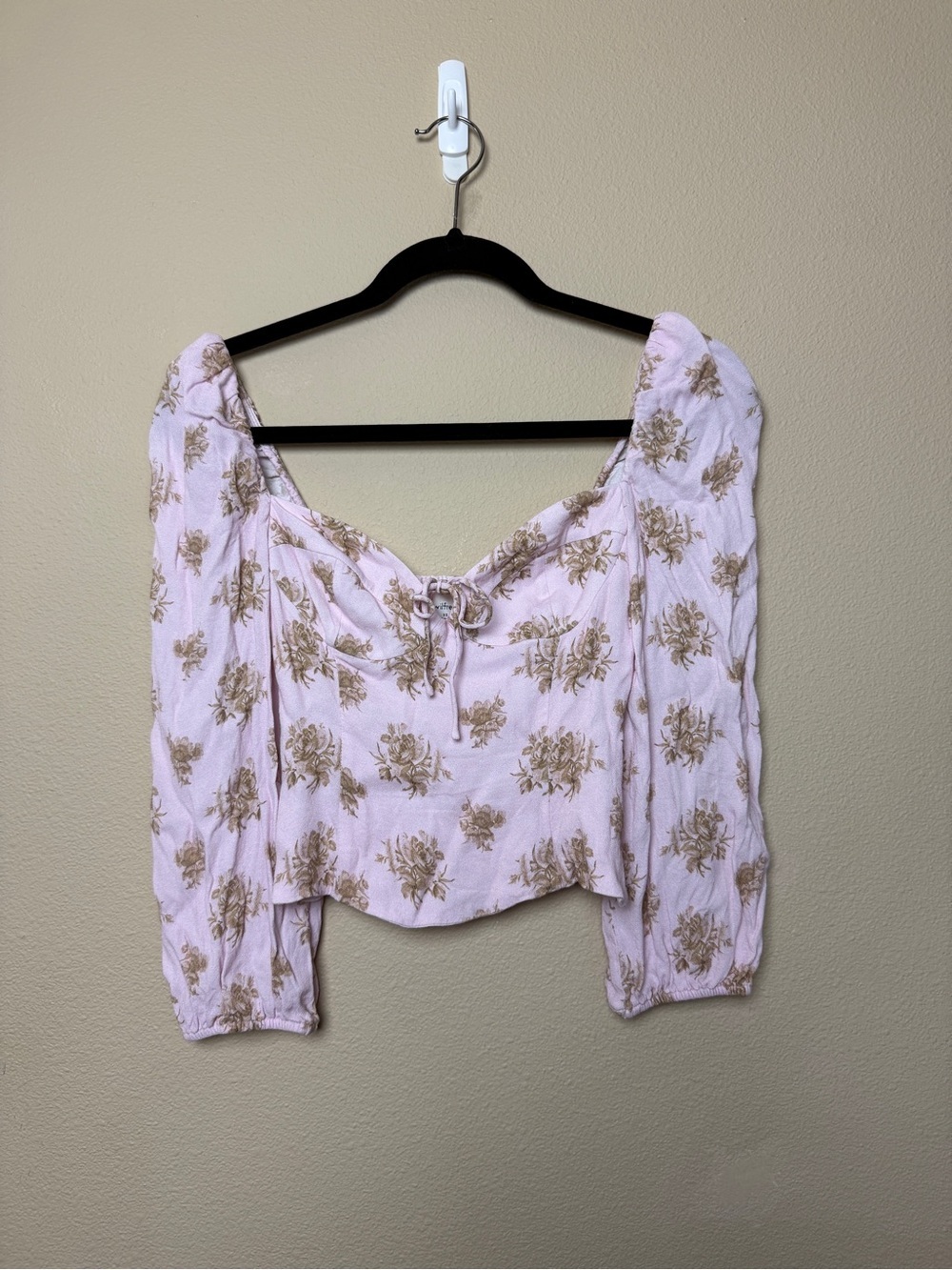 Aritzia Novella Pink Blouse Size XS